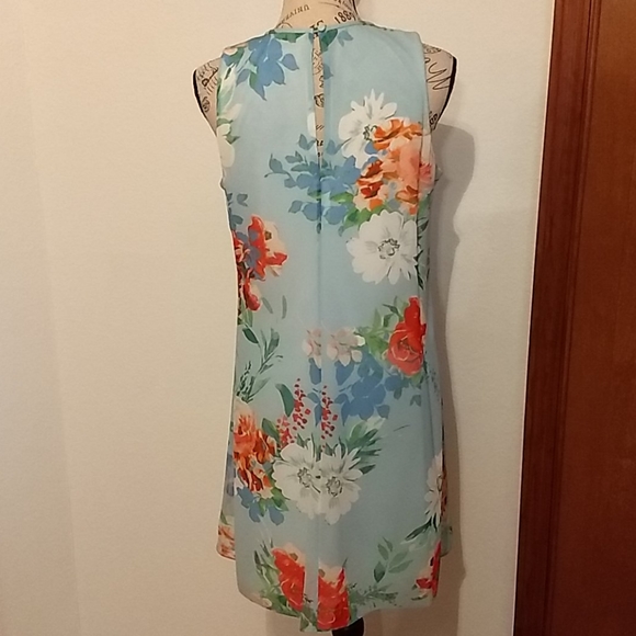 CALVIN KLEIN FLORAL DRESS, NWT - Picture 2 of 9